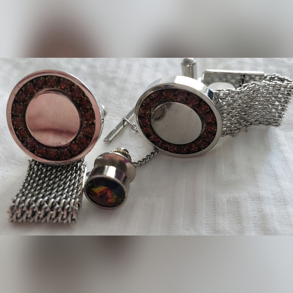 Antique Cufflinks with Matching Tie Pin - Picture 5 of 6